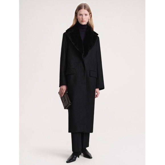 TOTEME Shearling Collar Wool Coat in Black Size 36 / US 4 - Picture 1 of 8